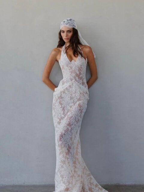 Bridal Scarf Veil or Traditional Veil? 🤍

The modern bride is rewriting the rules of bridal beauty. From delicate lace bridal scarf veils to timeless flowing veils, each style brings its own kind of romance, softness, and effortless elegance.

For the bride who wants something unexpected, a bridal scarf veil feels fashion-forward, chic, and undeniably editorial. For the classic bride, nothing compares to the romance of a traditional veil trailing behind her.

Two styles. Two moods. One beautiful bridal statement. ✨

Which would you choose?

#CaboBride #BridalStyle #BridalFashion #WeddingInspiration #ModernBride